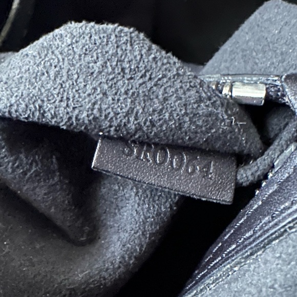 Louis Vuitton Rare Authentic Christoper Monogram Backpack Runway 2004 - Picture 6 of 13